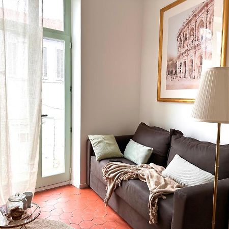 Le Petit Provencal Apartment นีมส์ ภายนอก รูปภาพ