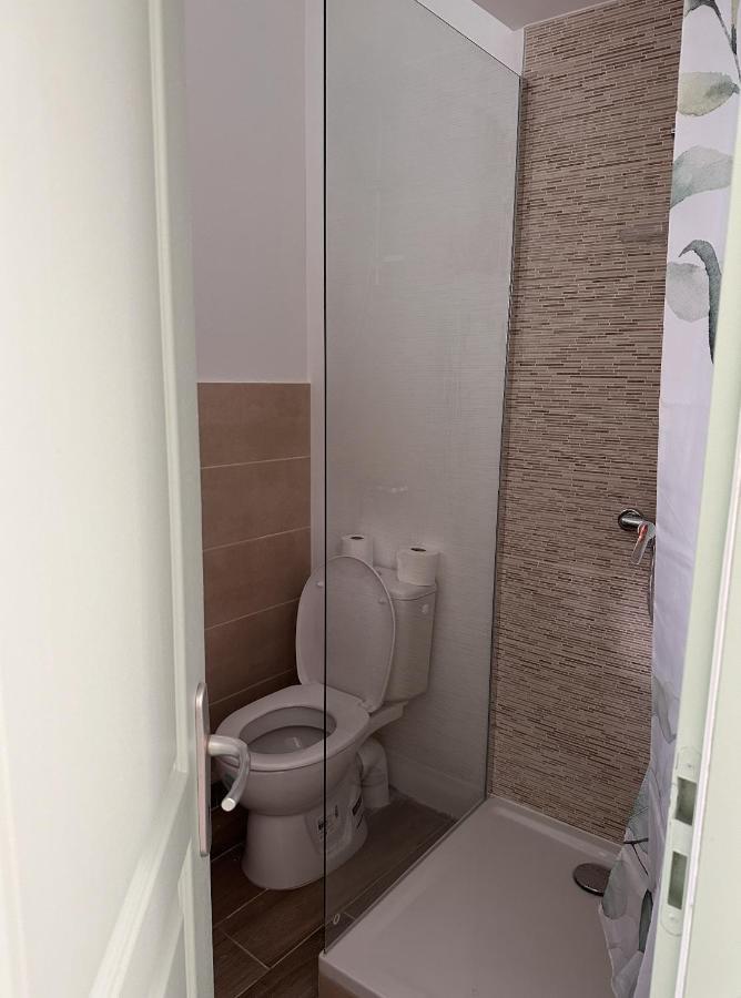 Le Petit Provencal Apartment นีมส์ ภายนอก รูปภาพ